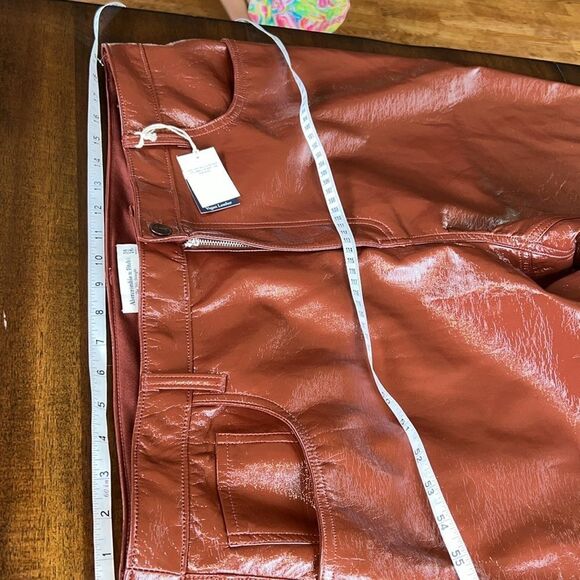 Abercrombie and fitch women’s vegan leather ultra high rise pant 34/18R NWT - Picture 9 of 12